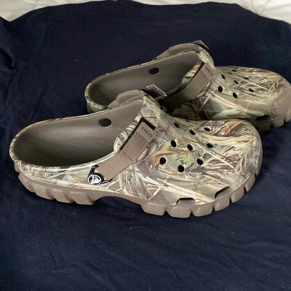 CROCS